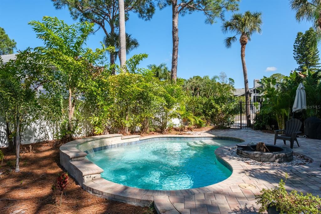 Recently Sold: $724,900 (3 beds, 2 baths, 1750 Square Feet)