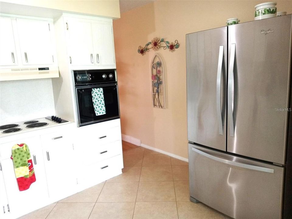 For Rent: $1,600 (2 beds, 2 baths, 1400 Square Feet)