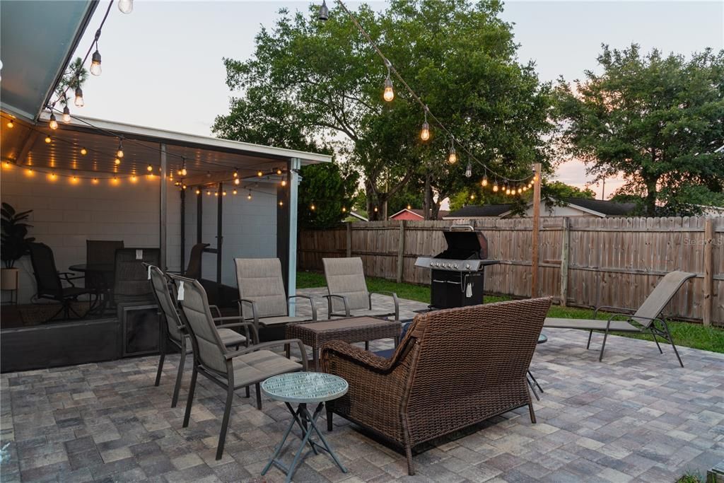Recently Sold: $345,000 (3 beds, 2 baths, 1220 Square Feet)
