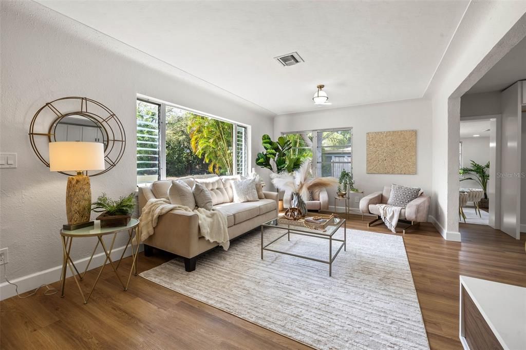 Recently Sold: $425,000 (3 beds, 2 baths, 1587 Square Feet)
