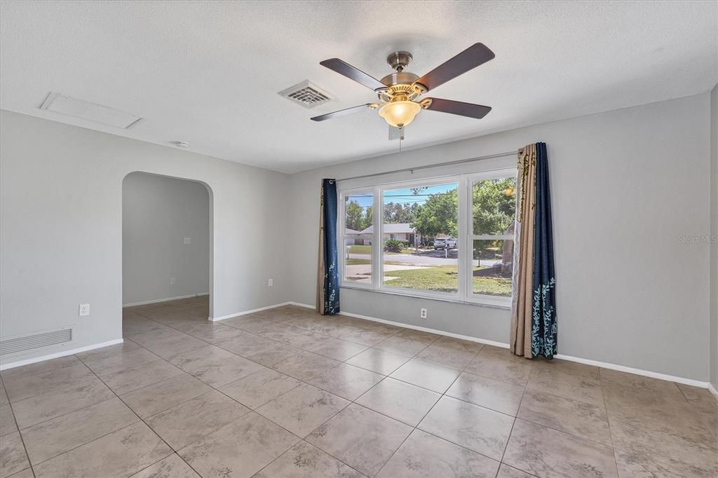 Recently Sold: $497,500 (3 beds, 2 baths, 1489 Square Feet)