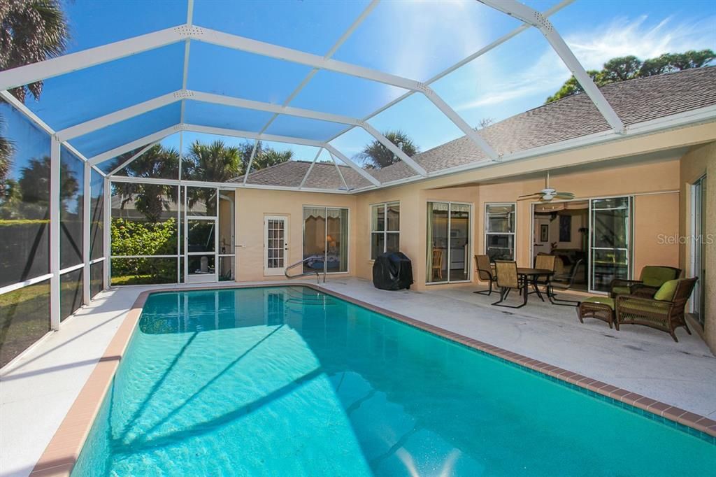 Recently Sold: $749,000 (4 beds, 3 baths, 2247 Square Feet)