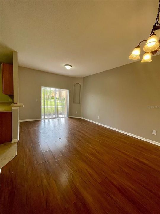 For Rent: $1,799 (3 beds, 2 baths, 1203 Square Feet)