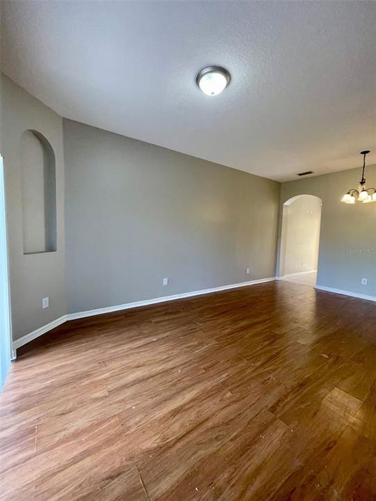 Recently Rented: $1,799 (3 beds, 2 baths, 1203 Square Feet)