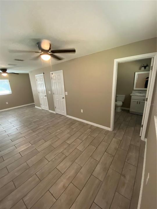 Active With Contract: $246,900 (3 beds, 2 baths, 1720 Square Feet)