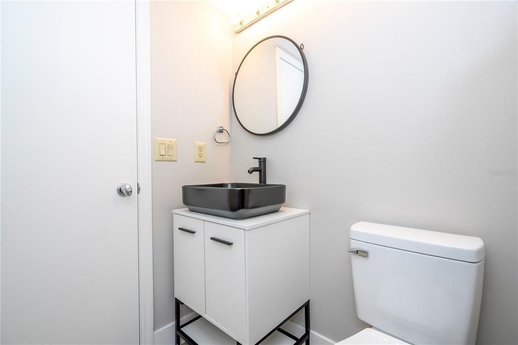 For Sale: $219,000 (2 beds, 2 baths, 1288 Square Feet)