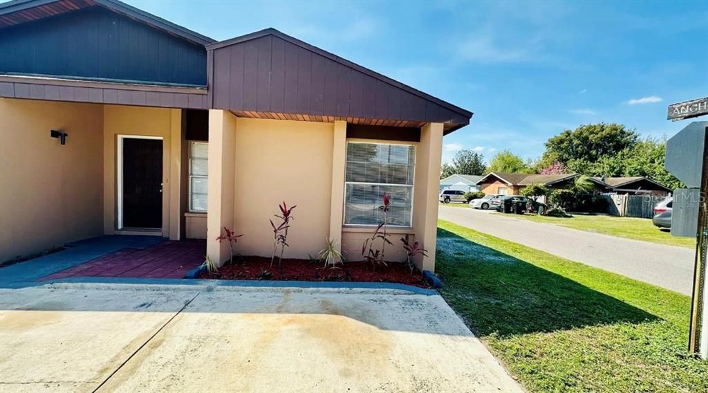 Recently Rented: $1,275 (2 beds, 2 baths, 1807 Square Feet)