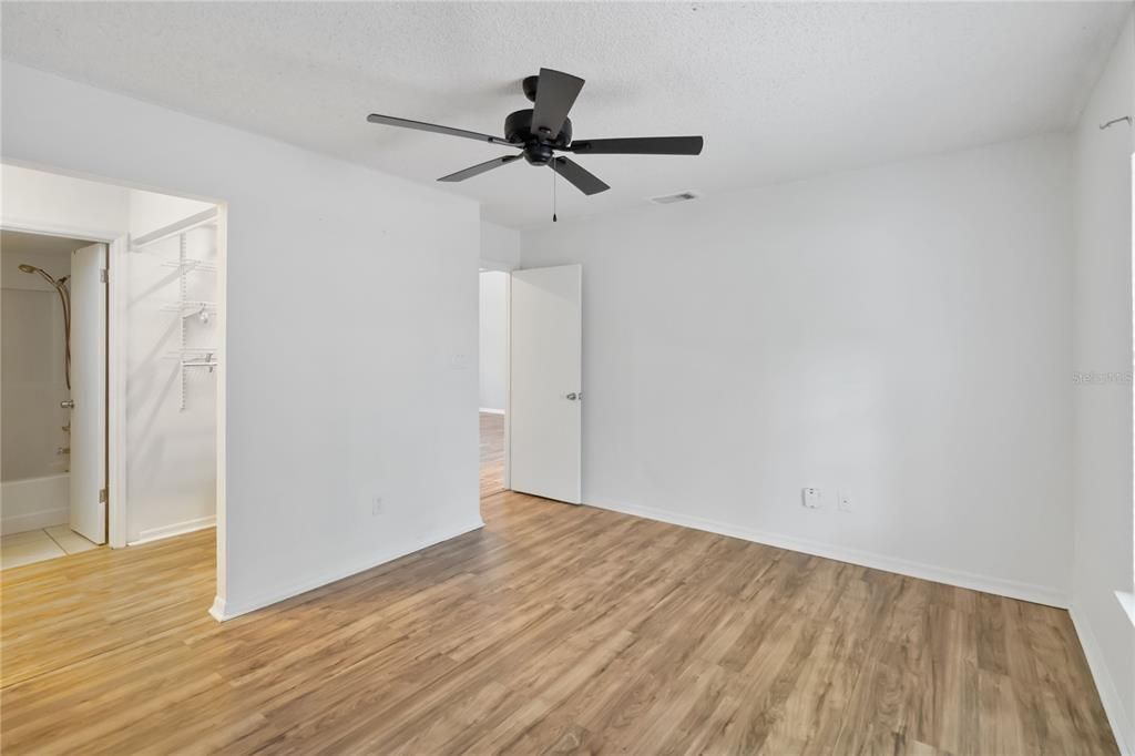 For Rent: $2,200 (3 beds, 2 baths, 1260 Square Feet)