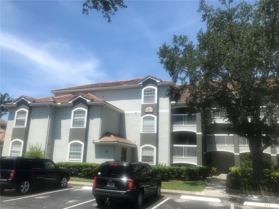 Active With Contract: $199,500 (2 beds, 2 baths, 1020 Square Feet)