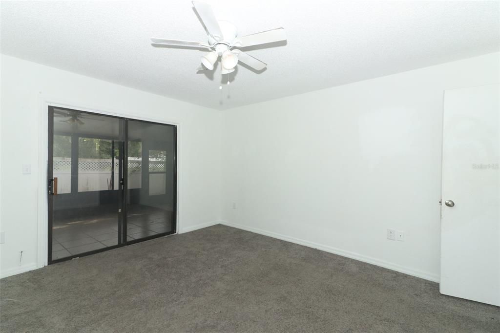 Active With Contract: $269,000 (3 beds, 2 baths, 1209 Square Feet)