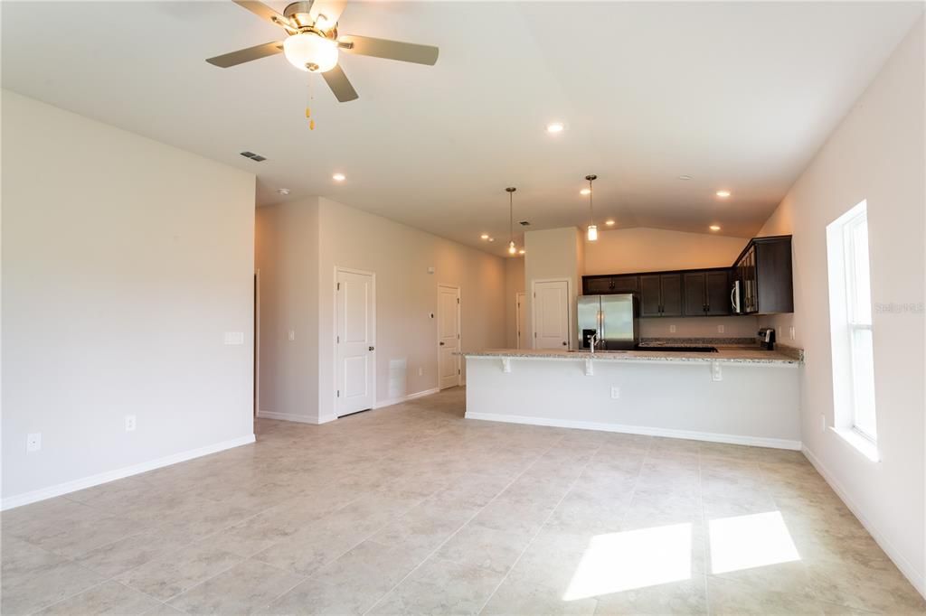 For Sale: $379,000 (4 beds, 2 baths, 1691 Square Feet)