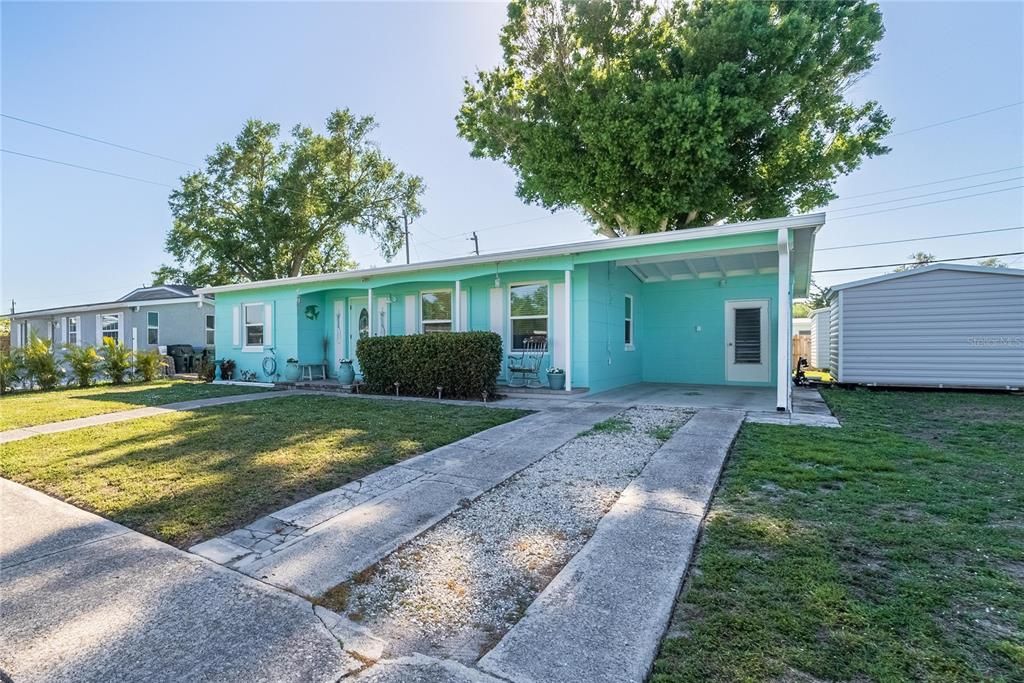 Recently Sold: $215,000 (2 beds, 1 baths, 781 Square Feet)