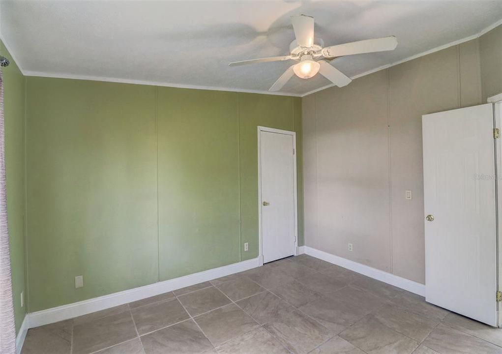 For Sale: $175,000 (4 beds, 2 baths, 1674 Square Feet)