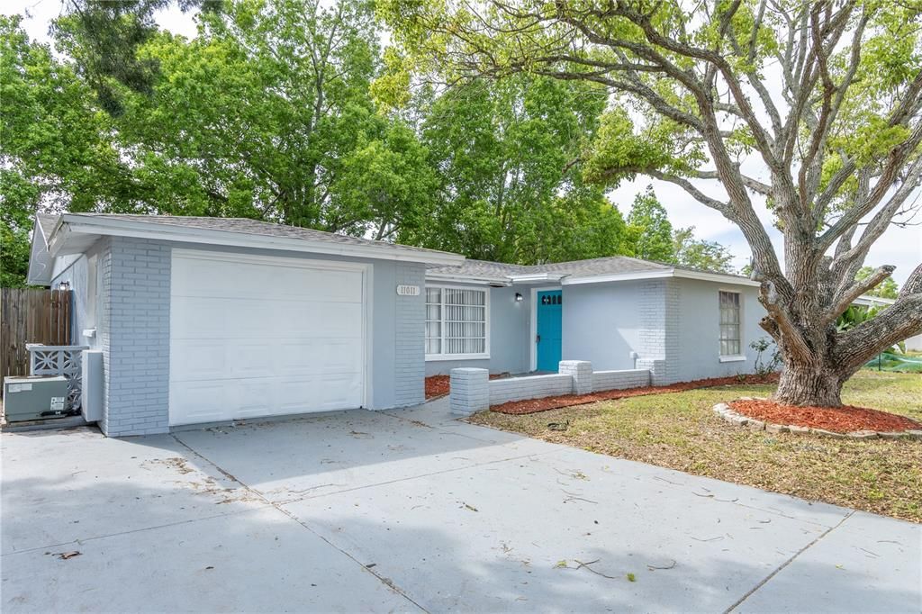 Recently Sold: $259,000 (2 beds, 2 baths, 1450 Square Feet)