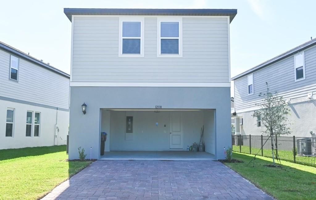 Active With Contract: $2,650 (3 beds, 2 baths, 1778 Square Feet)