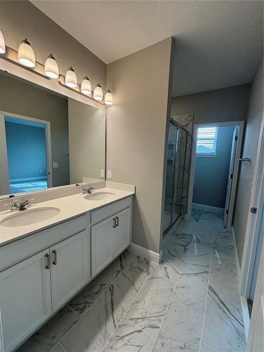 dual vanities in the master bathroom