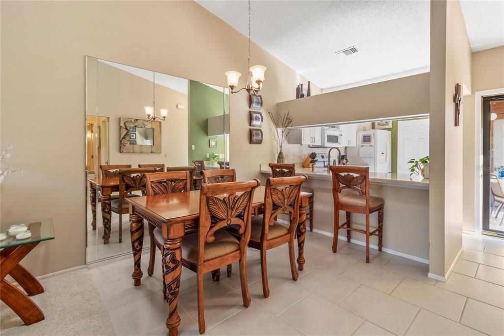 Recently Sold: $329,900 (2 beds, 2 baths, 1573 Square Feet)