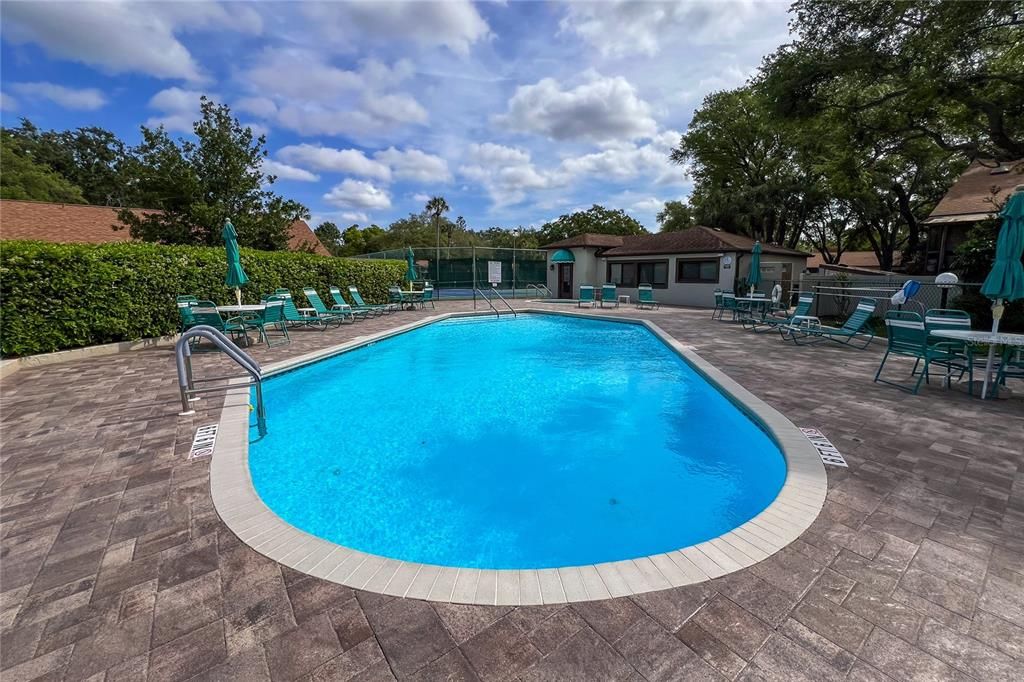 Active With Contract: $329,900 (2 beds, 2 baths, 1573 Square Feet)