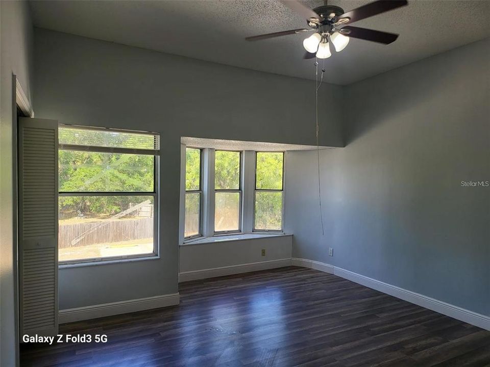 Active With Contract: $199,000 (2 beds, 2 baths, 1270 Square Feet)
