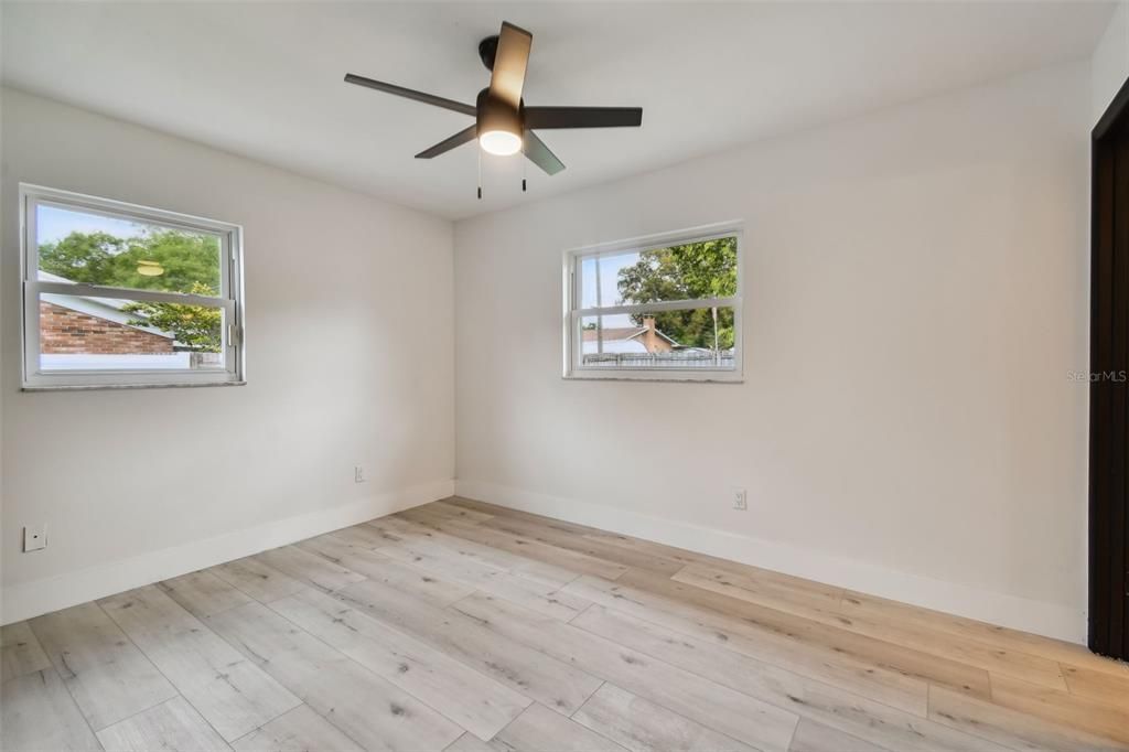 Active With Contract: $329,900 (3 beds, 2 baths, 1740 Square Feet)