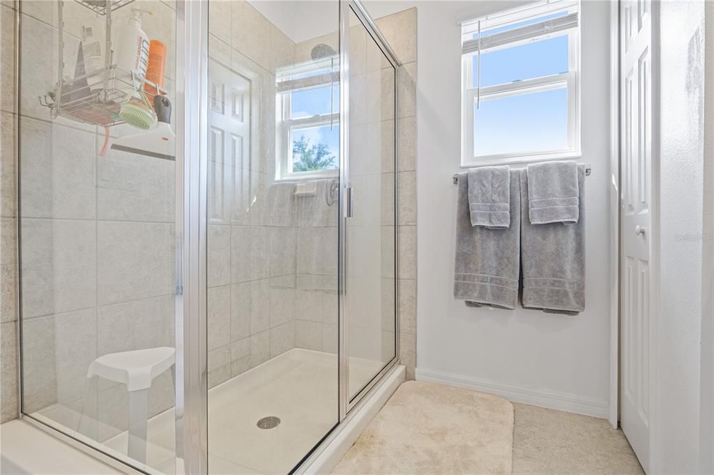Active With Contract: $2,195 (3 beds, 2 baths, 1735 Square Feet)