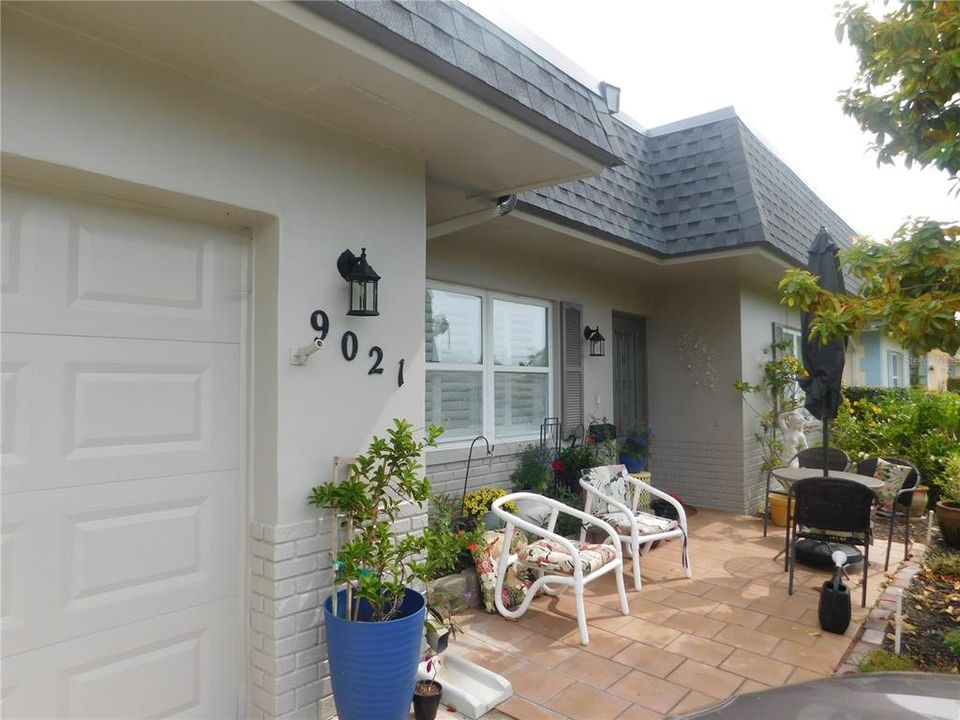 Recently Sold: $275,000 (2 beds, 2 baths, 1350 Square Feet)