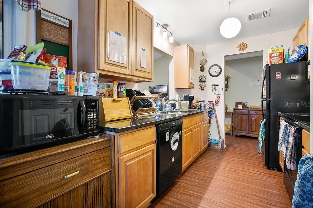 Updated kitchen. Cabinets, flooring, granite 2019