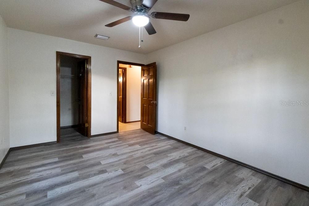 Recently Sold: $380,000 (3 beds, 2 baths, 1661 Square Feet)