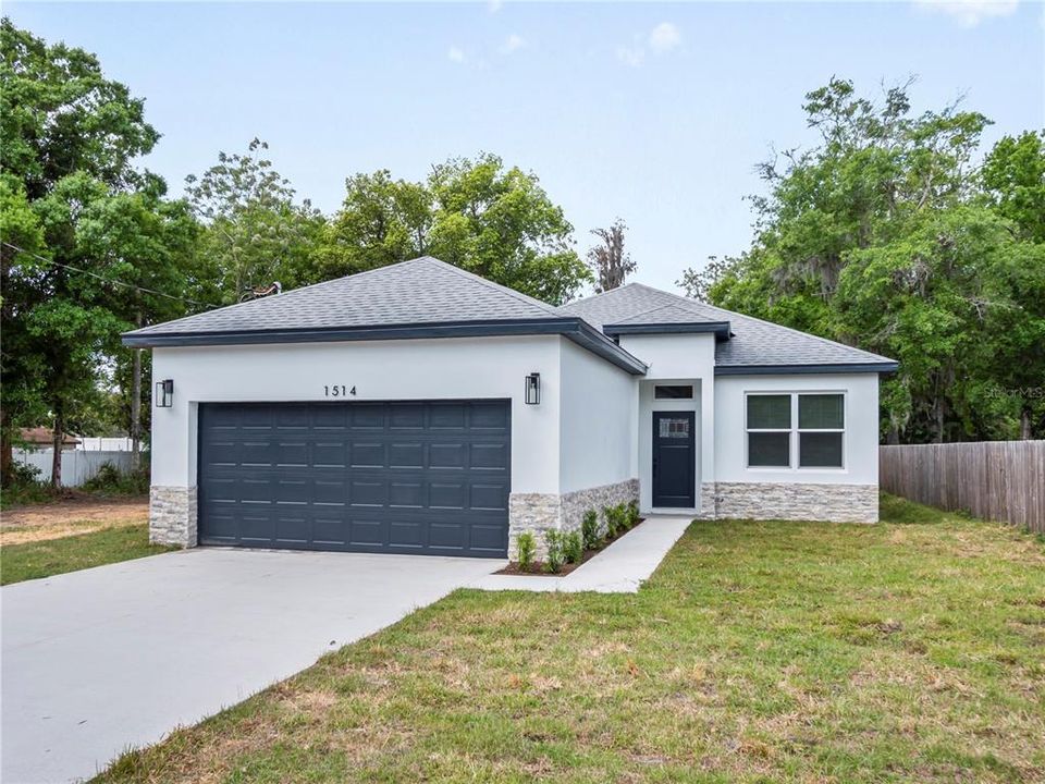 For Sale: $566,988 (4 beds, 2 baths, 2371 Square Feet)