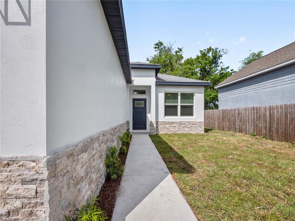 For Sale: $566,988 (4 beds, 2 baths, 2371 Square Feet)