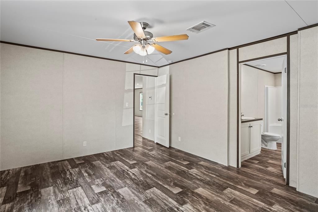 Active With Contract: $249,900 (4 beds, 2 baths, 1493 Square Feet)