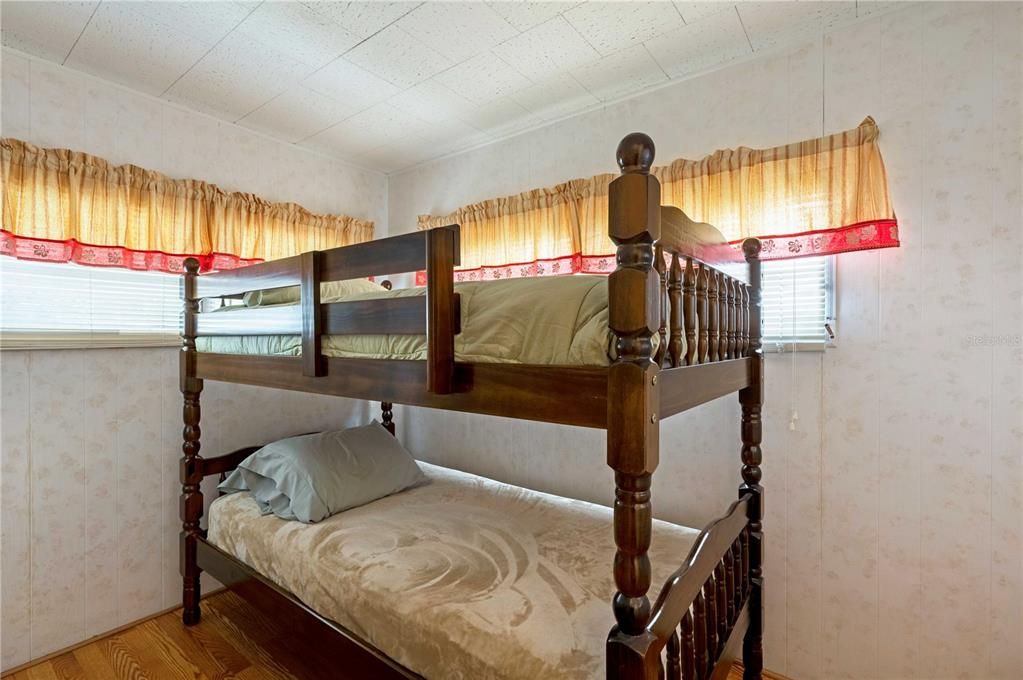 En Venta: $125,000 (2 camas, 1 baños, 927 Pies cuadrados)
