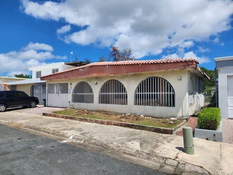 Vendido Recientemente: $74,000 (4 camas, 3 baños, 1422 Pies cuadrados)