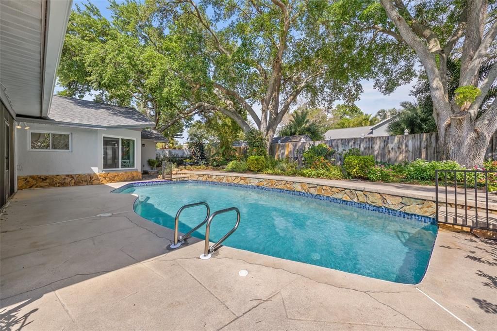 Active With Contract: $695,000 (4 beds, 3 baths, 2338 Square Feet)