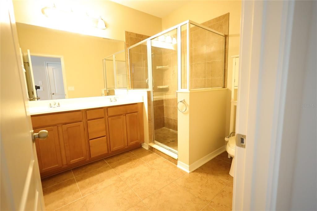 Недавно арендовано: $2,400 (3 спален, 3 ванн, 1896 Квадратных фут)