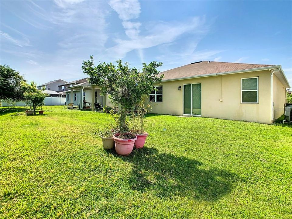 For Sale: $399,900 (4 beds, 2 baths, 2105 Square Feet)