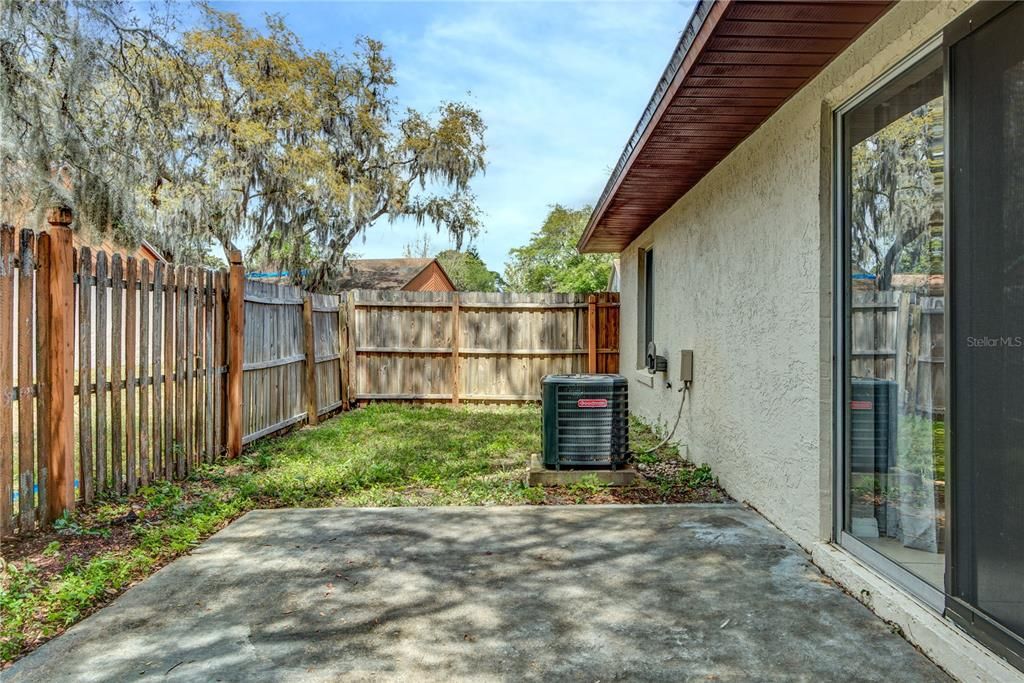 Recently Sold: $285,000 (2 beds, 2 baths, 1116 Square Feet)