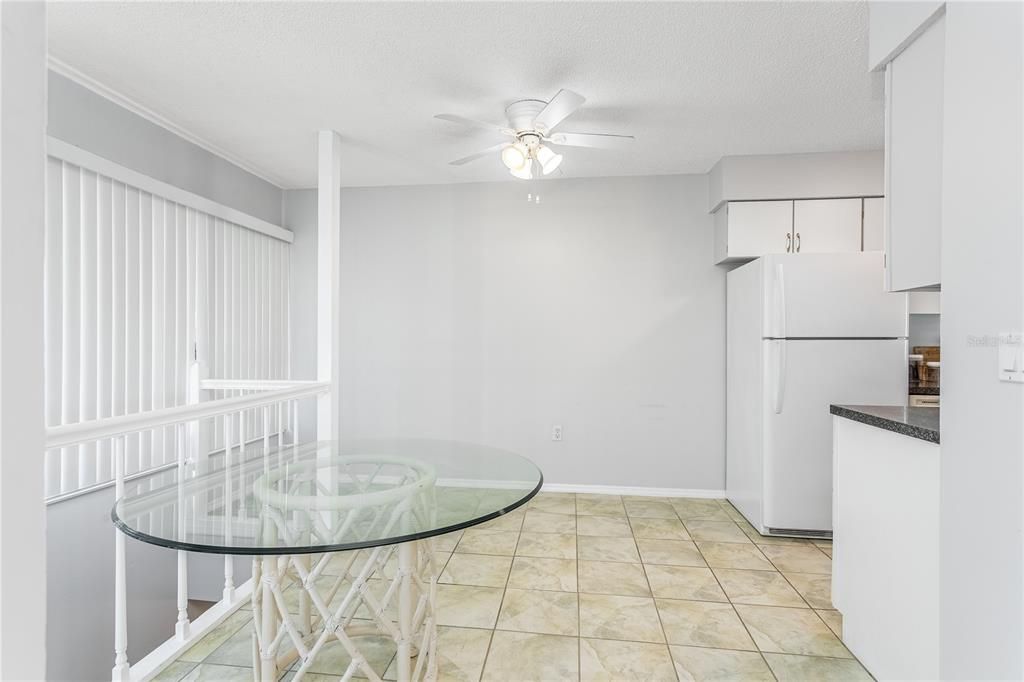 For Sale: $524,999 (2 beds, 1 baths, 1060 Square Feet)