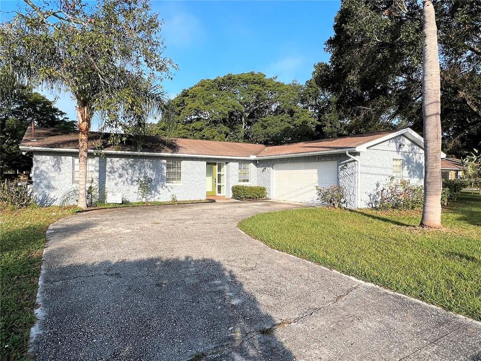 For Rent: $2,499 (3 beds, 2 baths, 1625 Square Feet)