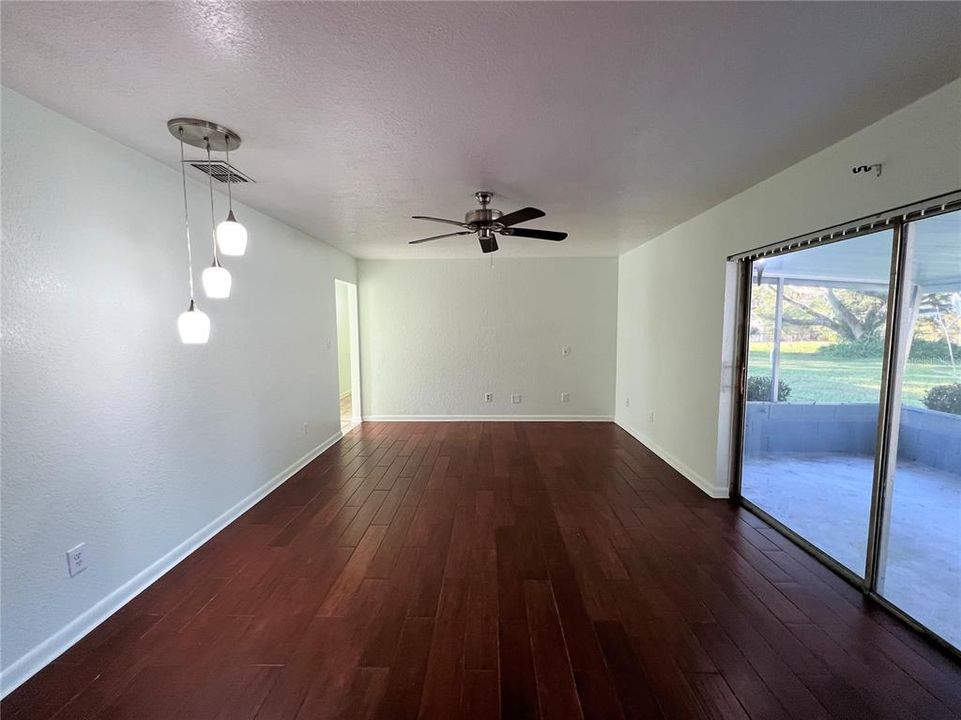 For Rent: $3,200 (3 beds, 2 baths, 1625 Square Feet)