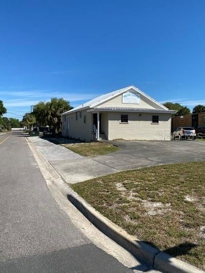 Active With Contract: $149,000 (0 beds, 0 baths, 740 Square Feet)