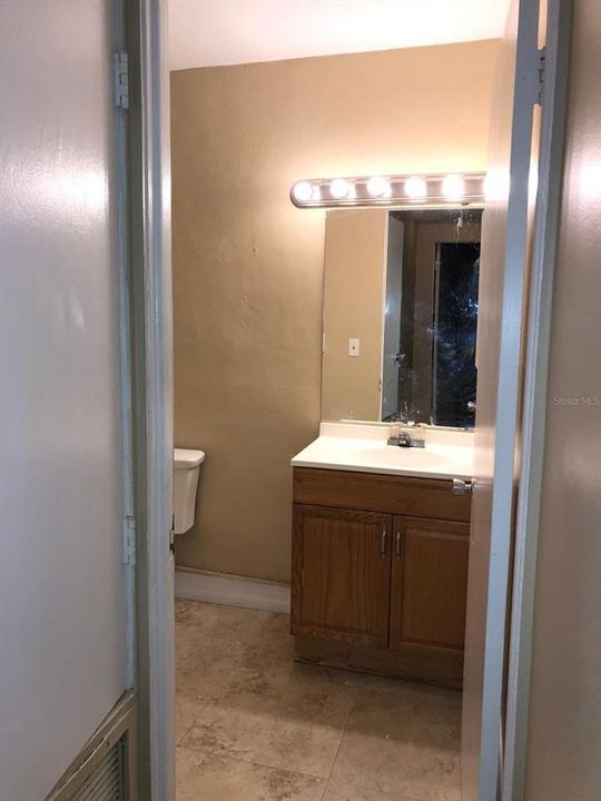 For Rent: $1,290 (1 beds, 1 baths, 650 Square Feet)