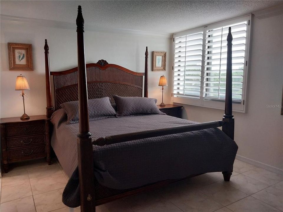 For Rent: $3,750 (2 beds, 2 baths, 1076 Square Feet)