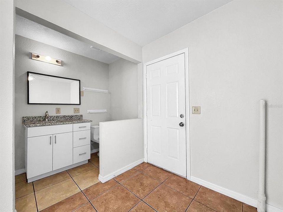 For Sale: $275,000 (2 beds, 2 baths, 1282 Square Feet)