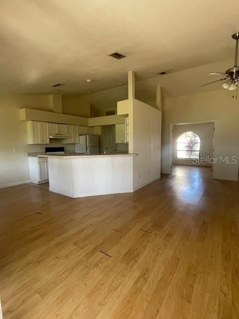 Recently Sold: $299,000 (3 beds, 2 baths, 1729 Square Feet)