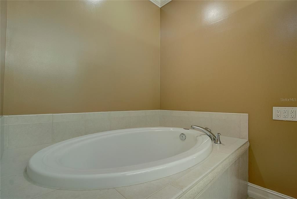 Недавно арендовано: $3,650 (3 спален, 2 ванн, 2077 Квадратных фут)