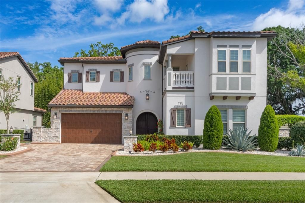 Recently Sold: $1,410,000 (5 beds, 5 baths, 3909 Square Feet)