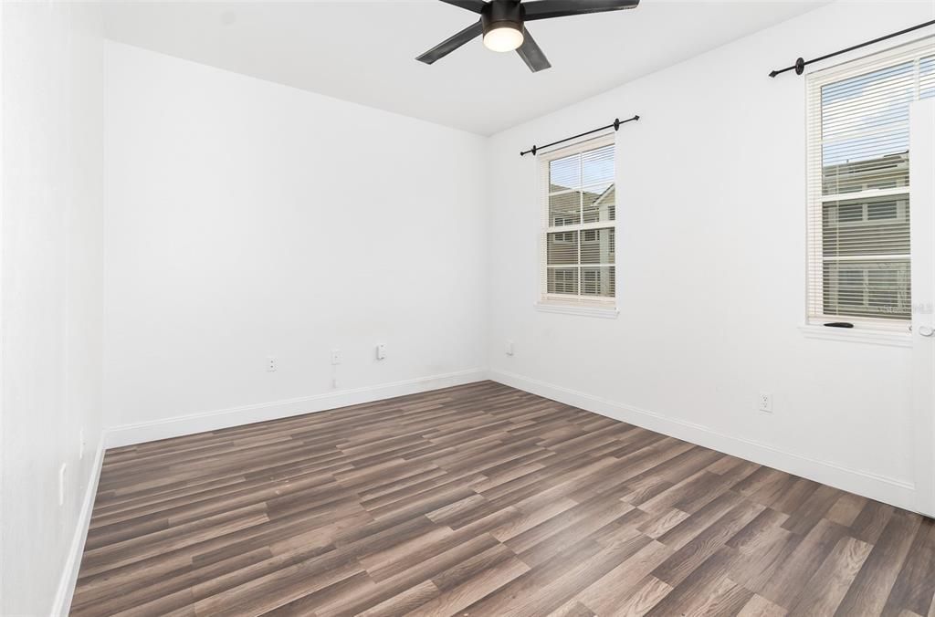 For Sale: $259,000 (3 beds, 2 baths, 1260 Square Feet)