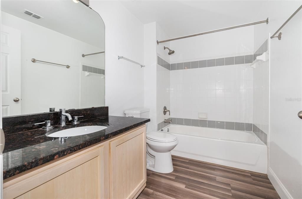 For Sale: $250,000 (3 beds, 2 baths, 1260 Square Feet)