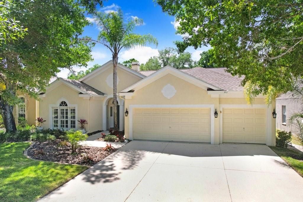 Recently Sold: $685,000 (4 beds, 3 baths, 2404 Square Feet)